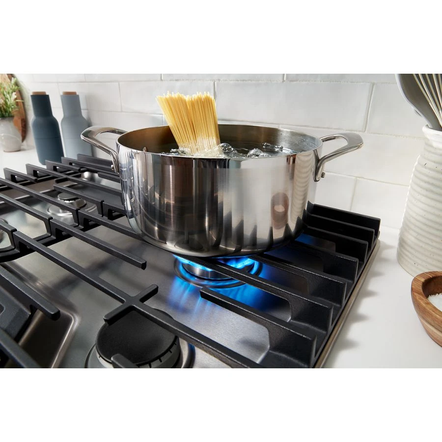 30-inch Gas Cooktop with EZ-2-Lift™ Hinged Cast-Iron Grates WCGK5030PB