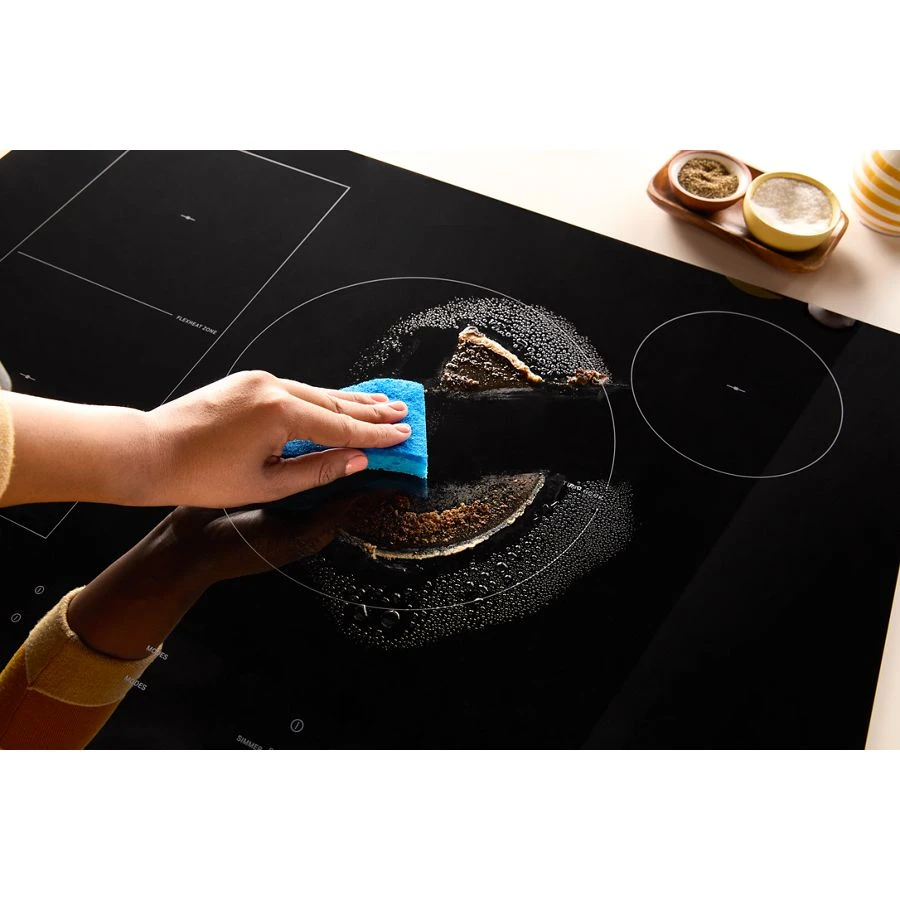 30" Intelligent Induction Cooktop with Temp Cook™ Technology WCIT7030SS
