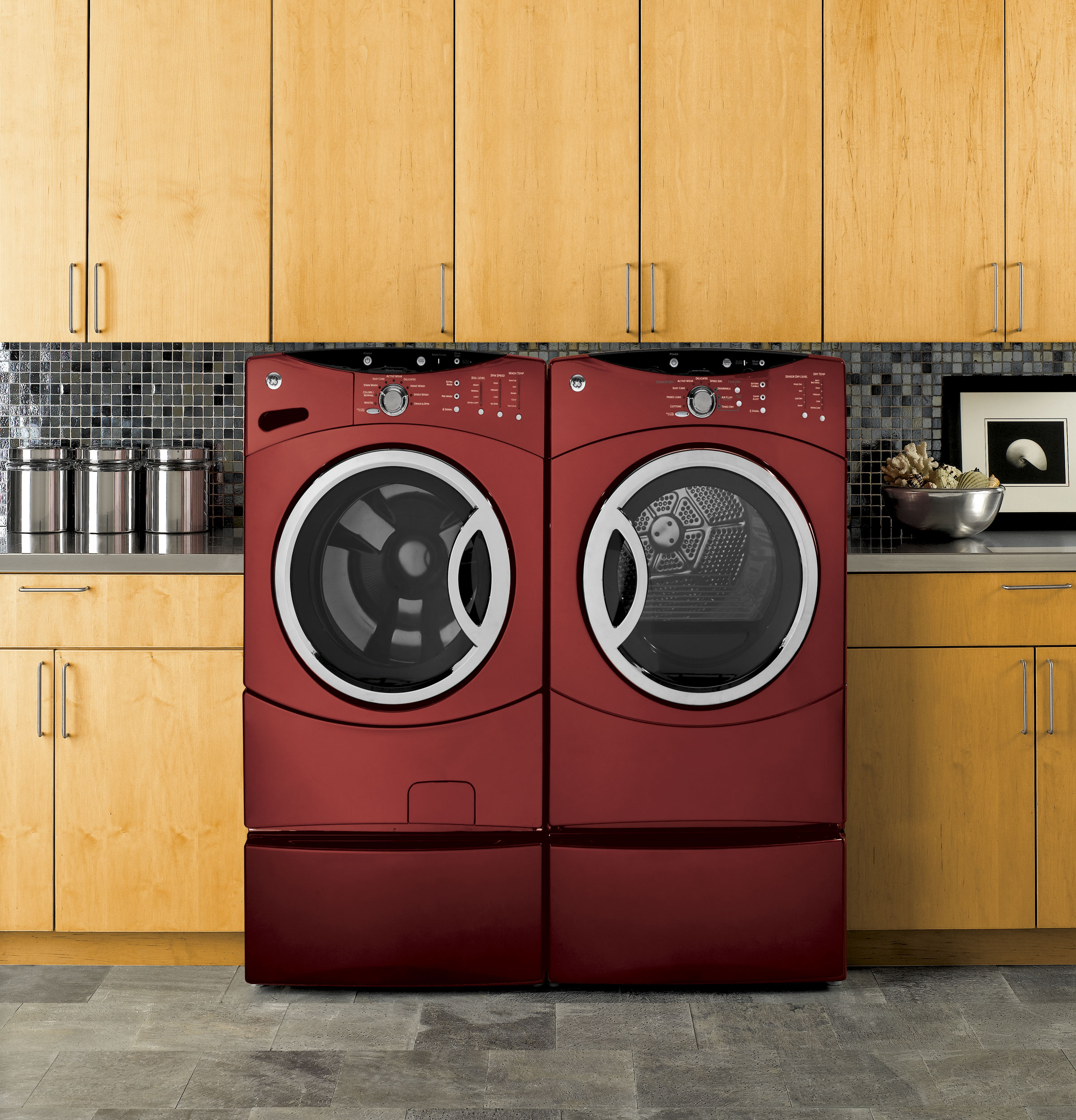 3.5 DOE Cu. Ft. Capacity Frontload Washer with Stainless Steel Basket WCVH6800JMV