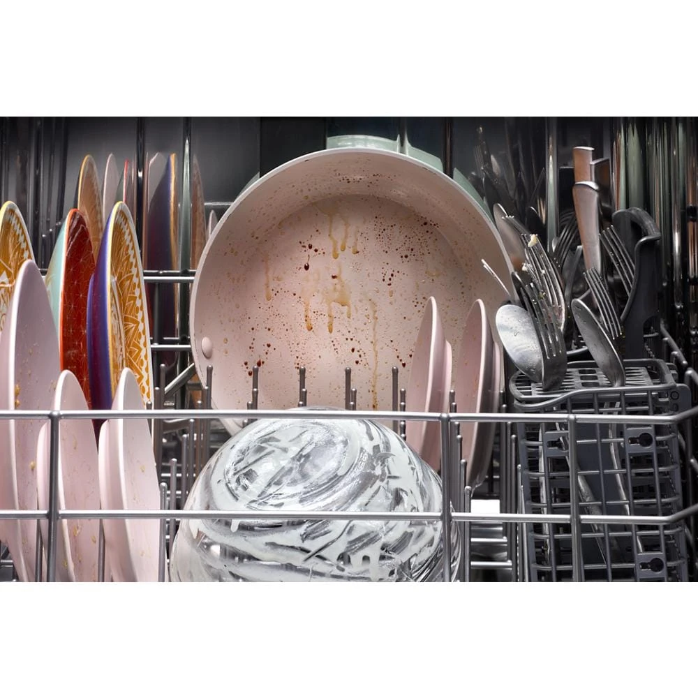 24” Stainless Steel Dishwasher with AI Intelligent Wash - 47 dBA WDT750SAKB