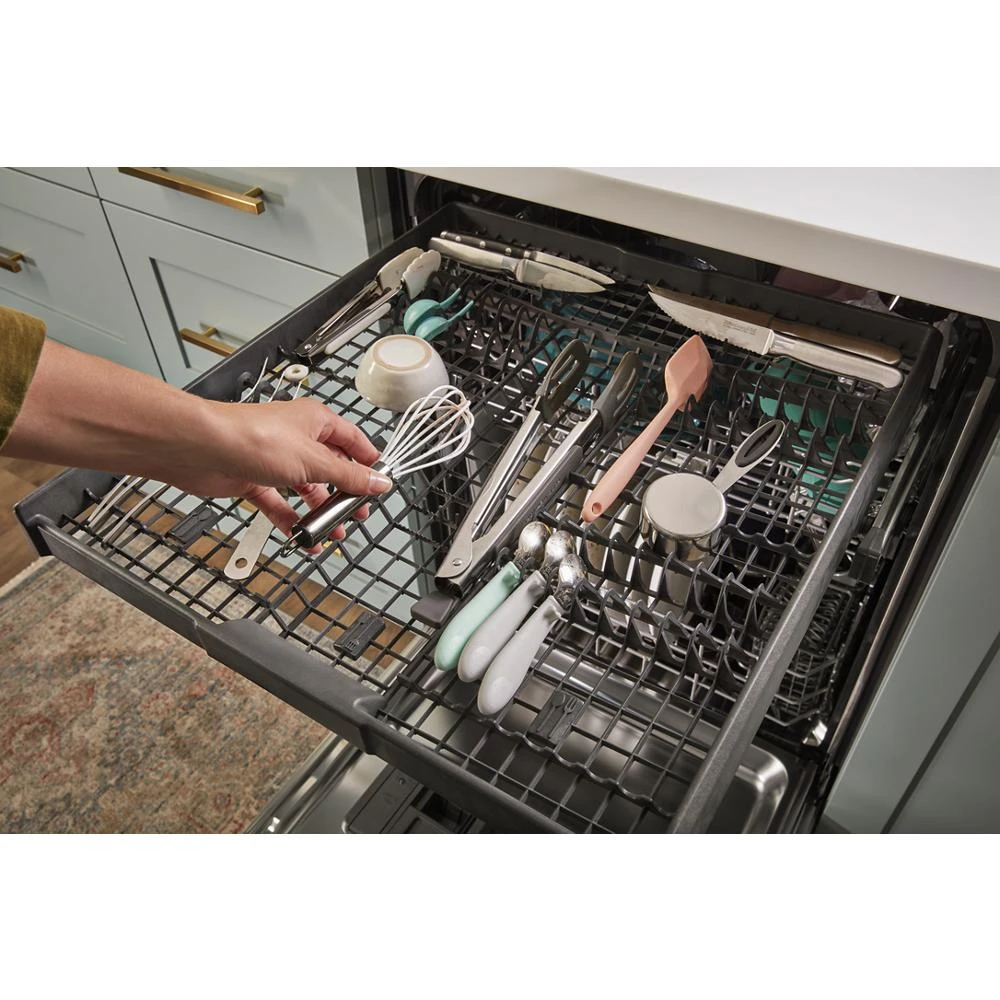 24” Stainless Steel Dishwasher with AI Intelligent Wash - 47 dBA WDT750SAKZ