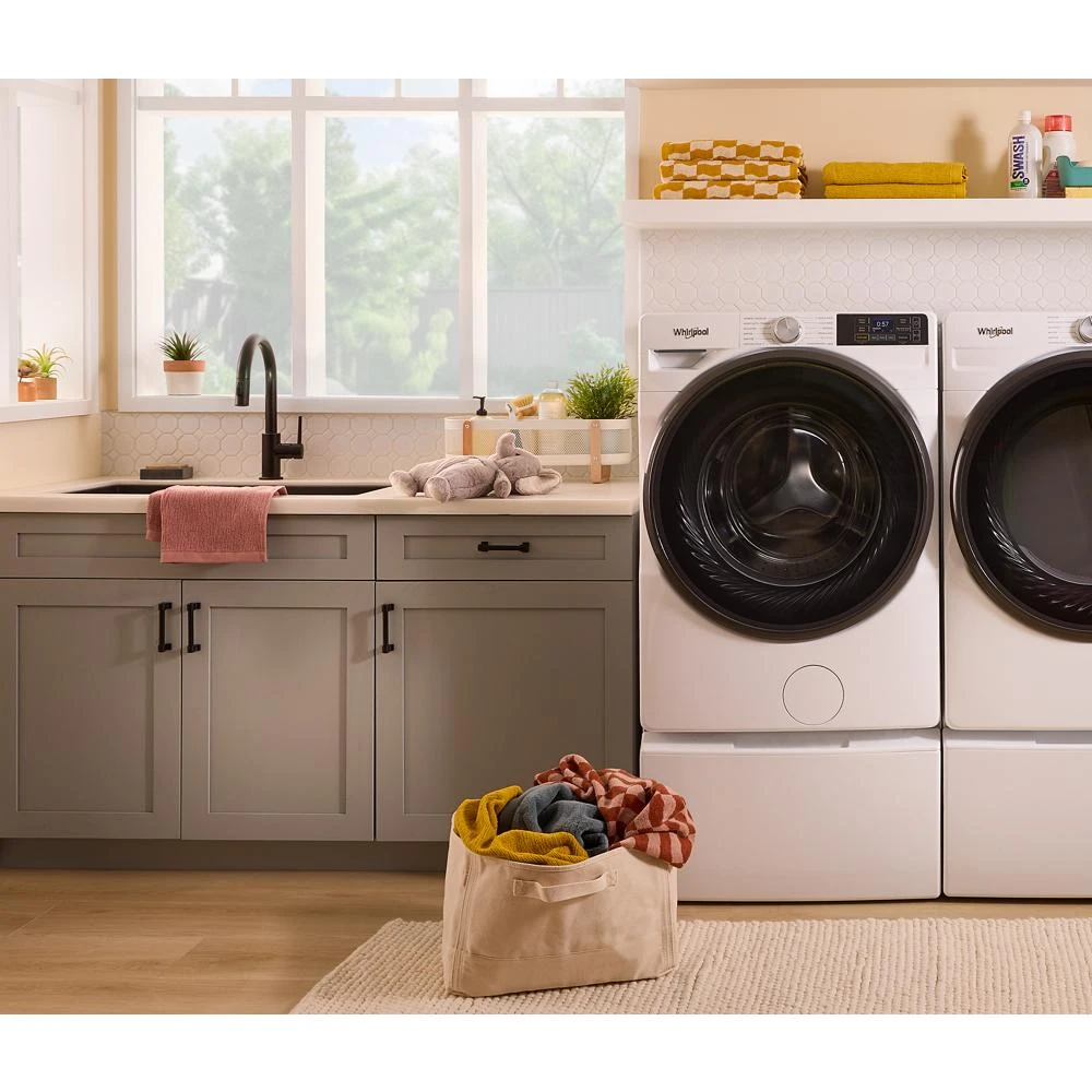 4.5 cu. ft. Smart Front Load ENERGY STAR® Washer with FreshFlow™ Vent System WFW5720RW
