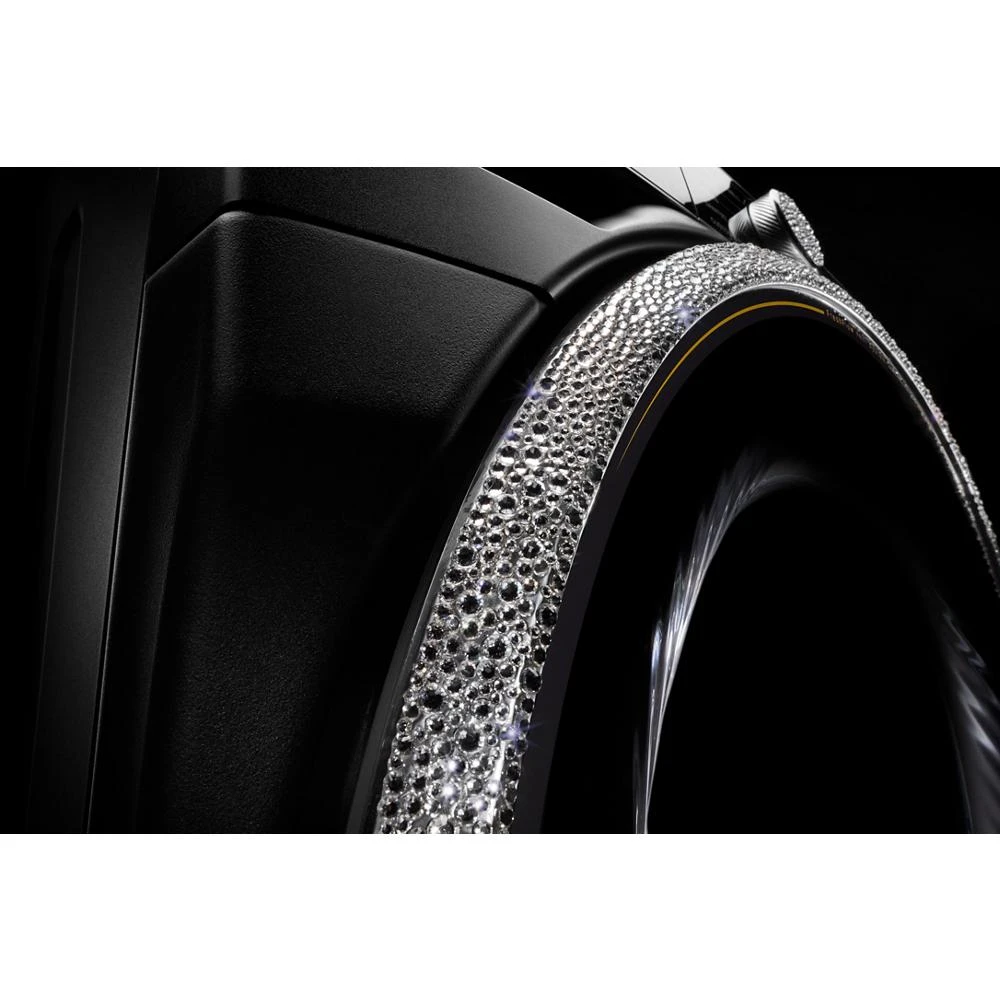 5.0 cu. ft. Smart Front Load ENERGY STAR® Washer with the FreshFlow™ Vent System WFW6720RU