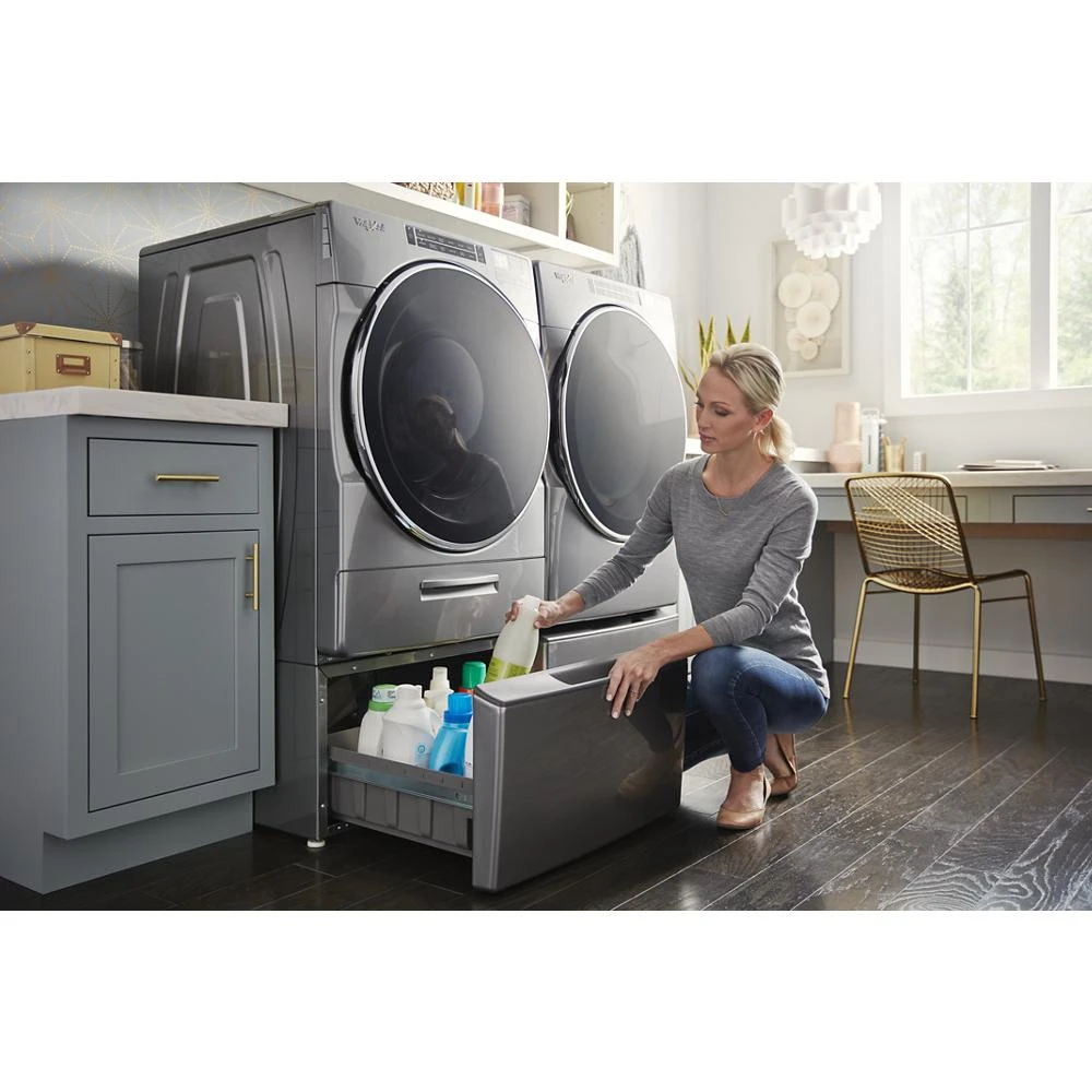4.3 cu. ft. Closet-Depth Front Load Washer with Load & Go™ XL Dispenser WFW862CHC