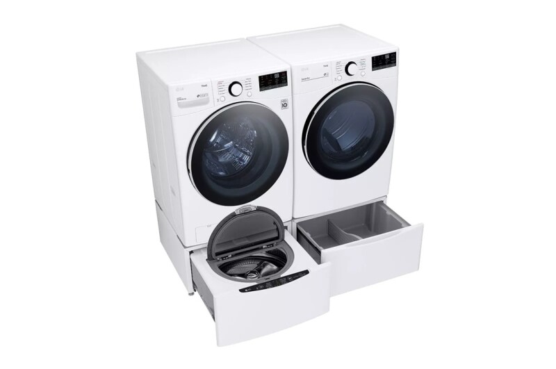 4.5 cu. ft. Ultra Large Capacity Smart wi-fi Enabled Front Load Washer with Built-In Intelligence & Steam Technology WM3600HWA