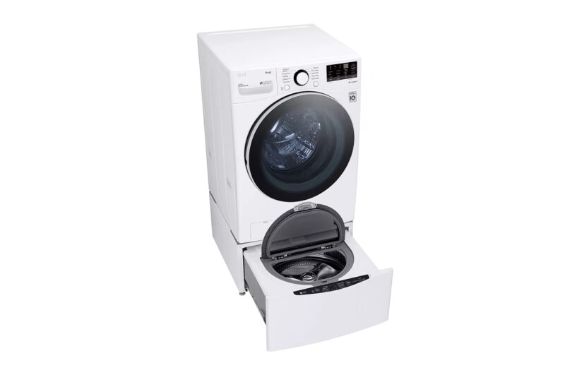 4.5 cu. ft. Ultra Large Capacity Smart wi-fi Enabled Front Load Washer with Built-In Intelligence & Steam Technology WM3600HWA