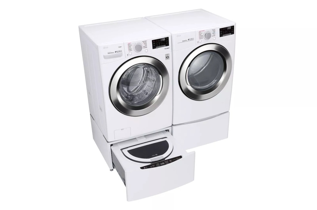 4.5 cu. ft. Ultra Large Smart wi-fi Enabled Front Load Washer WM3700HWA