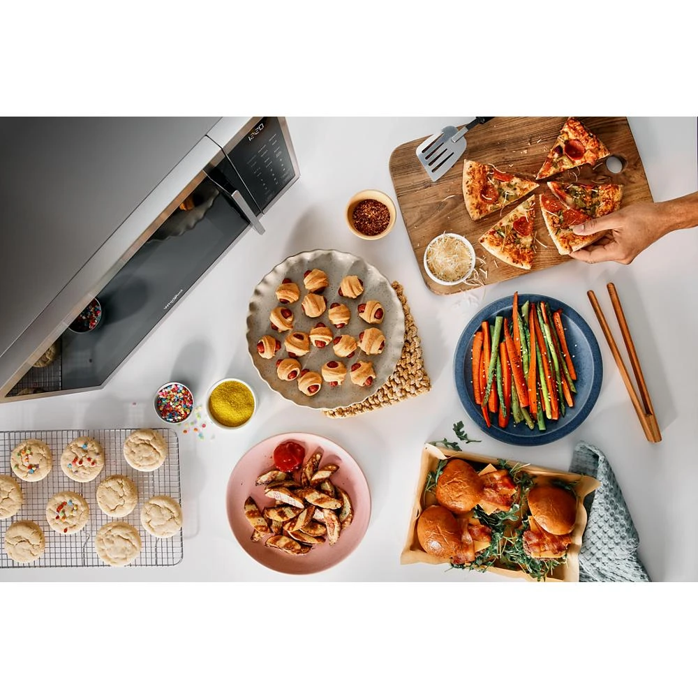 1.0 cu. ft. Black All-In-One Multifunctional Countertop Microwave With Air Fry - 900 watt WMCS5522RB