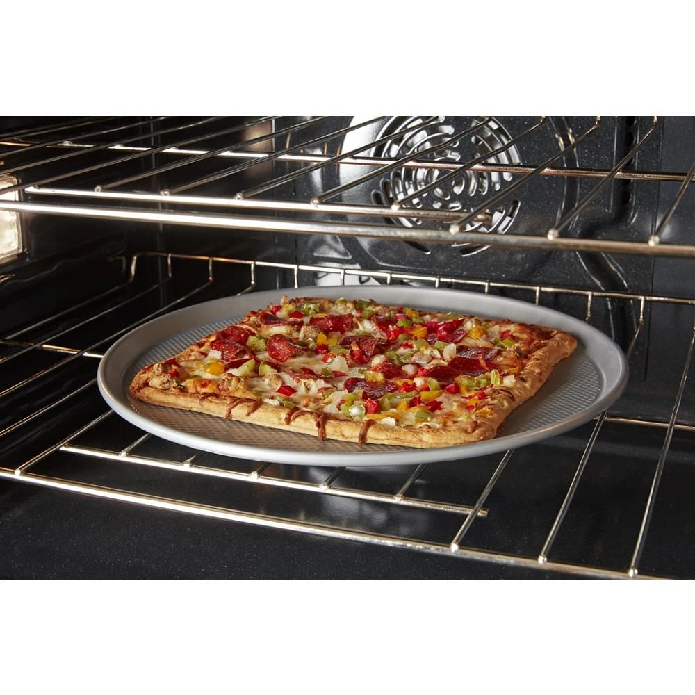 30-Inch Single Wall Oven with Air Fry When Connected - 5.0 Cu. Ft. WOES5030LW