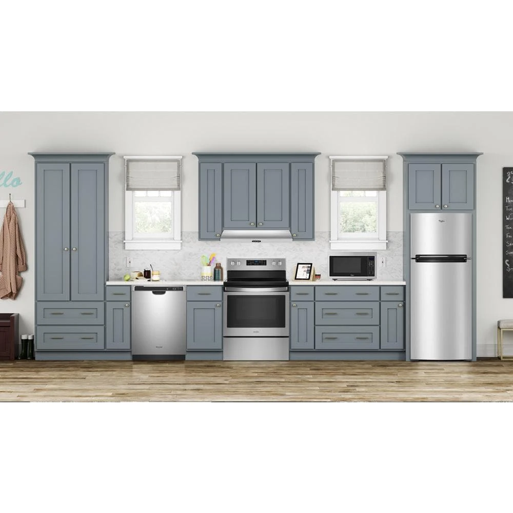 28-inch Wide Refrigerator Compatible With The EZ Connect Icemaker Kit – 18 Cu. Ft. WRT518SZFG