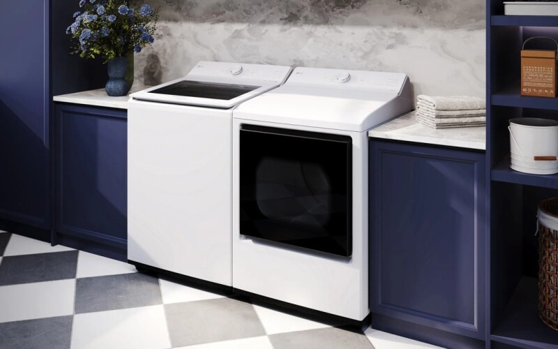 4.8 cu. ft. Mega Capacity Smart Top Load Washer with 4-Way® Agitator, EasyUnload™ & AI Sensing WT8205CW