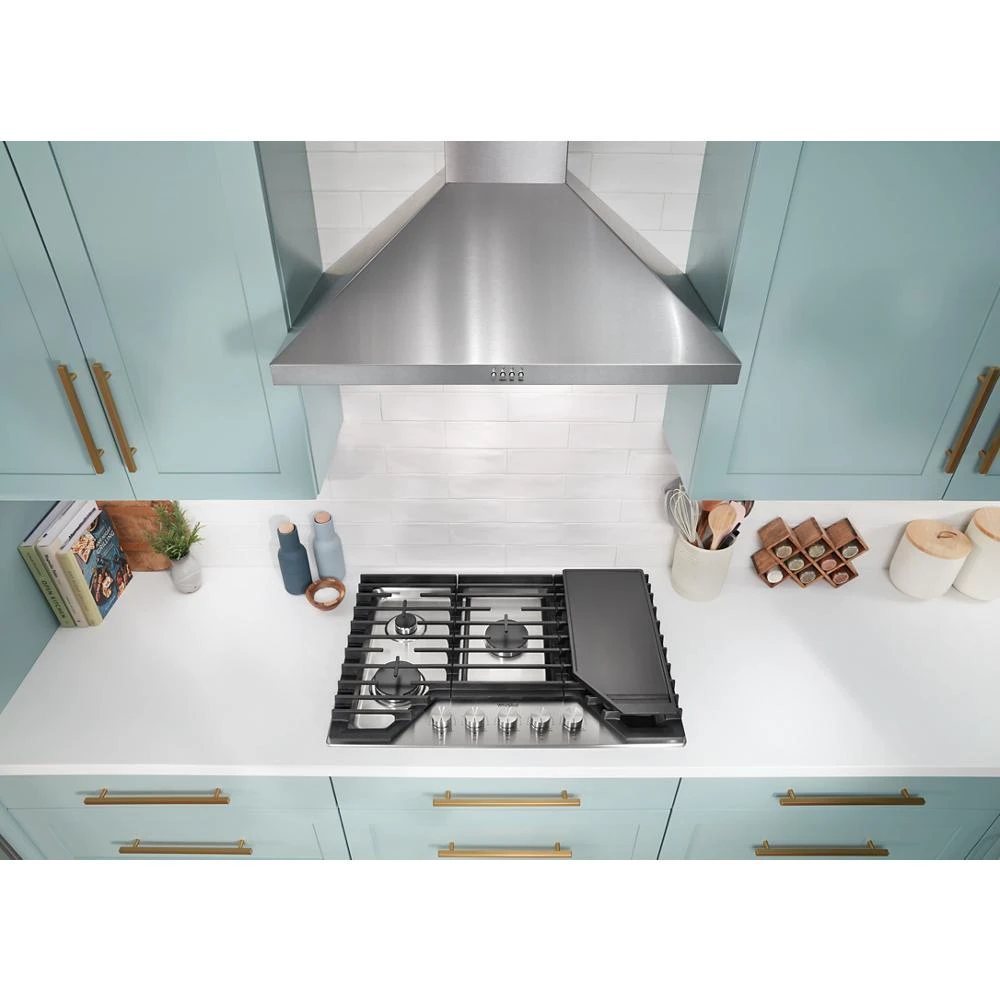 30" Curved Glass Wall Mount Range Hood WVW51UC0LS