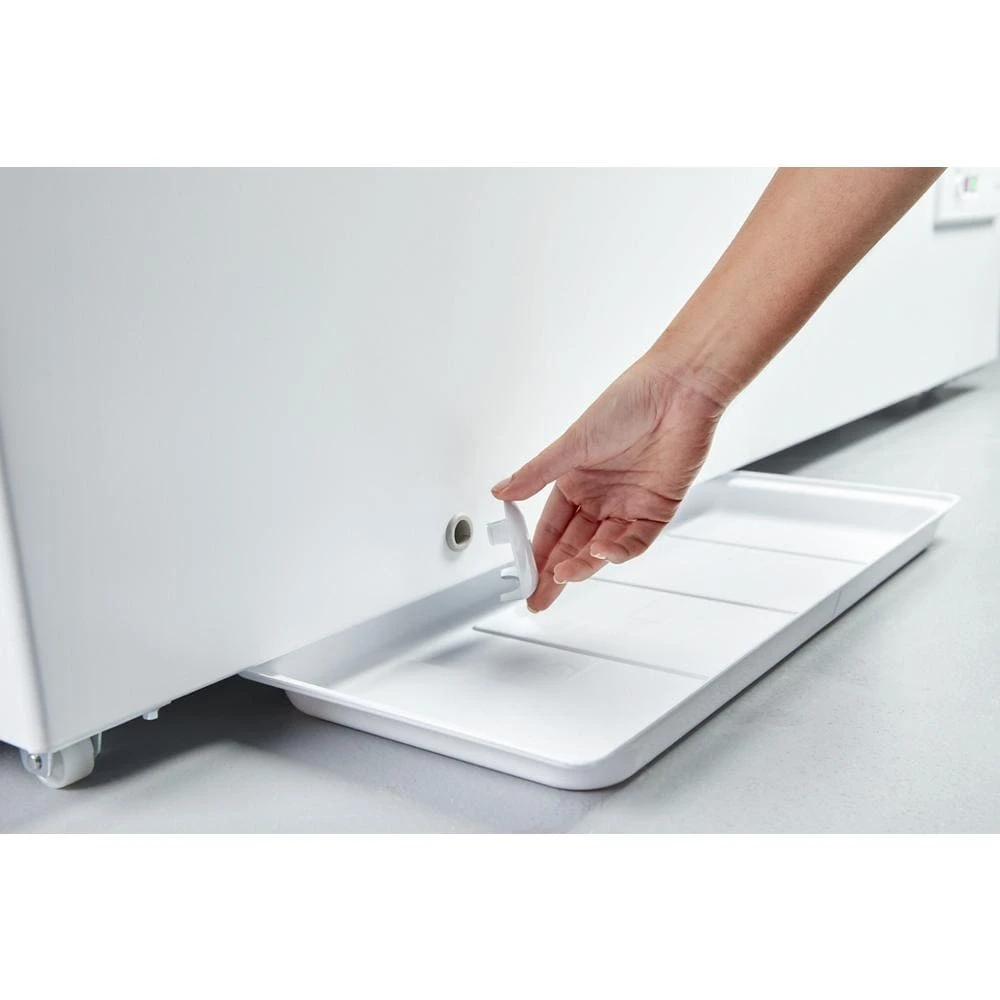 9 Cu. Ft. Convertible Freezer to Refrigerator with Baskets WZC3209LW