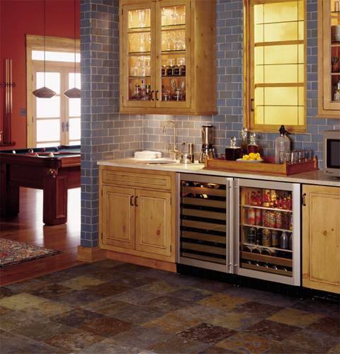 GE Monogram® Stainless Steel Beverage Center ZDBC240NBS