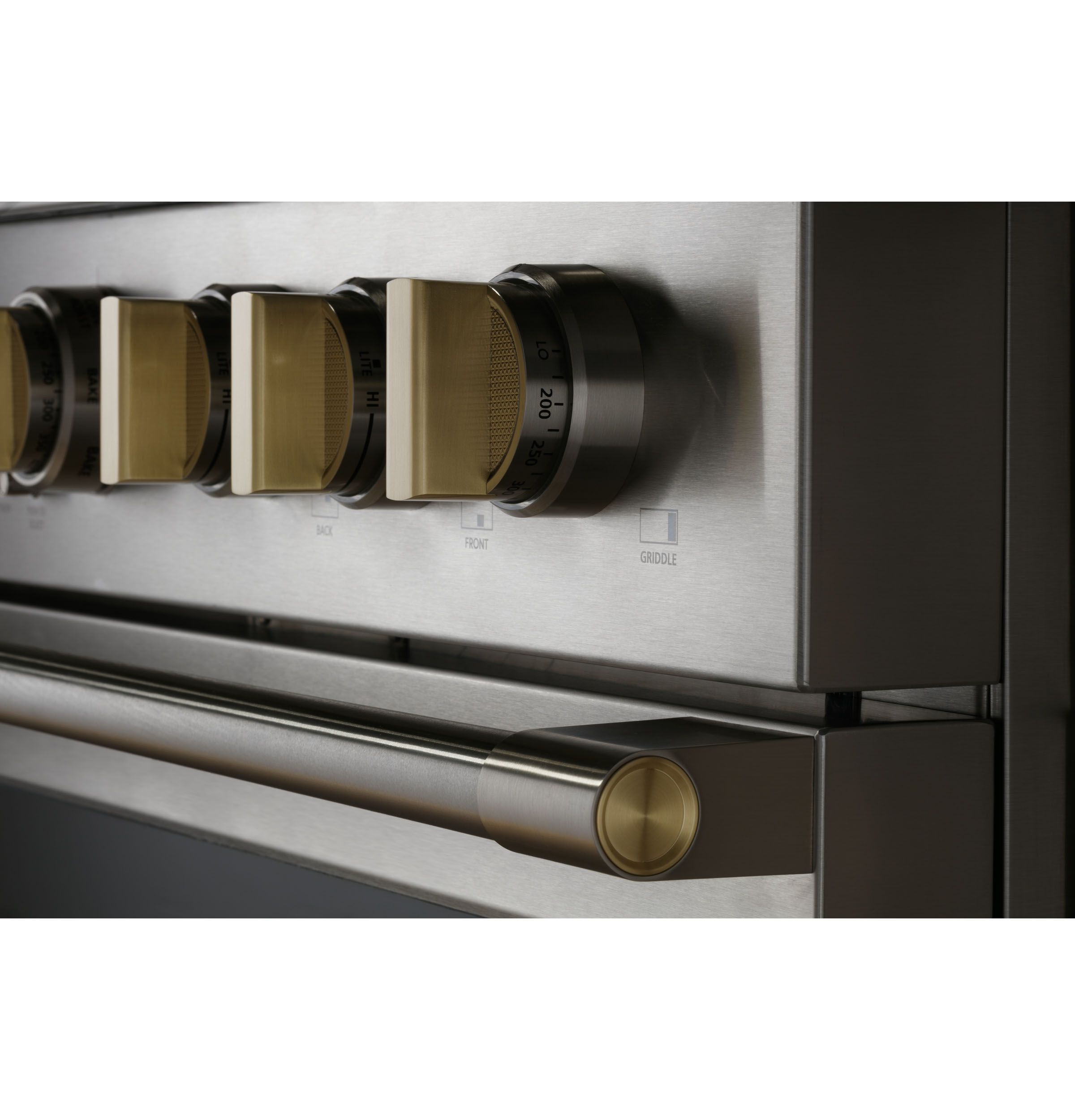 Monogram 48" Dual-Fuel Professional Range with 4 Burners, Grill, and Griddle ZDP484NGTSS