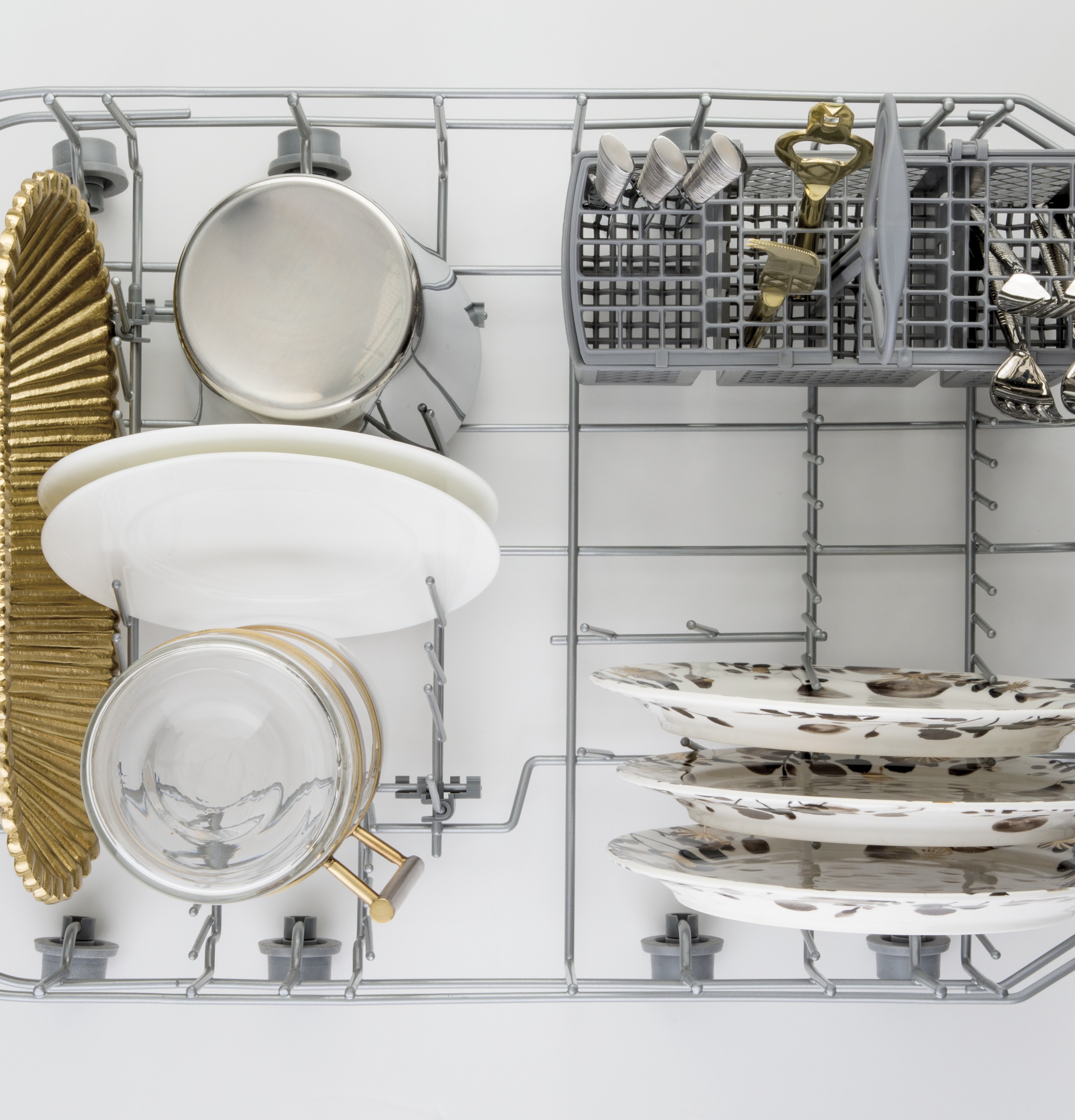 Monogram 18" Panel-Ready Dishwasher ZDT165SILII