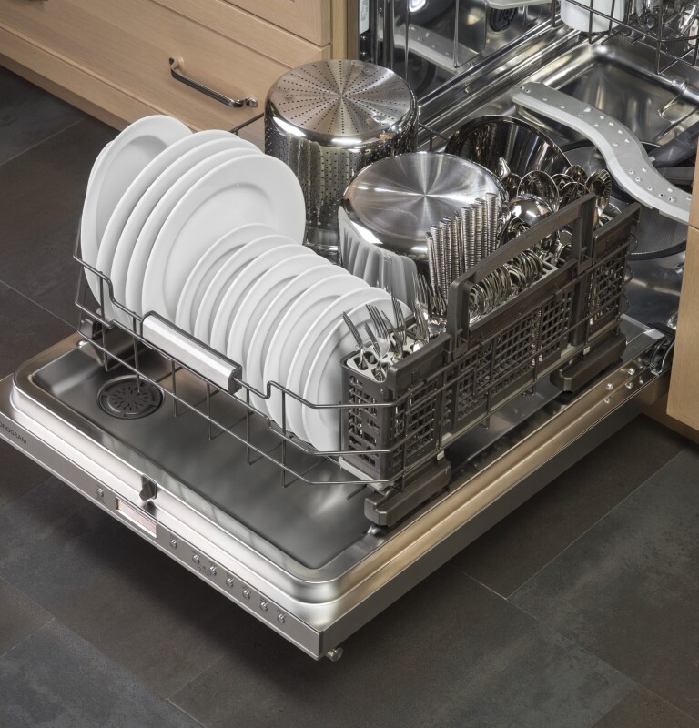 Monogram Smart Fully Integrated Dishwasher ZDT975SIJII