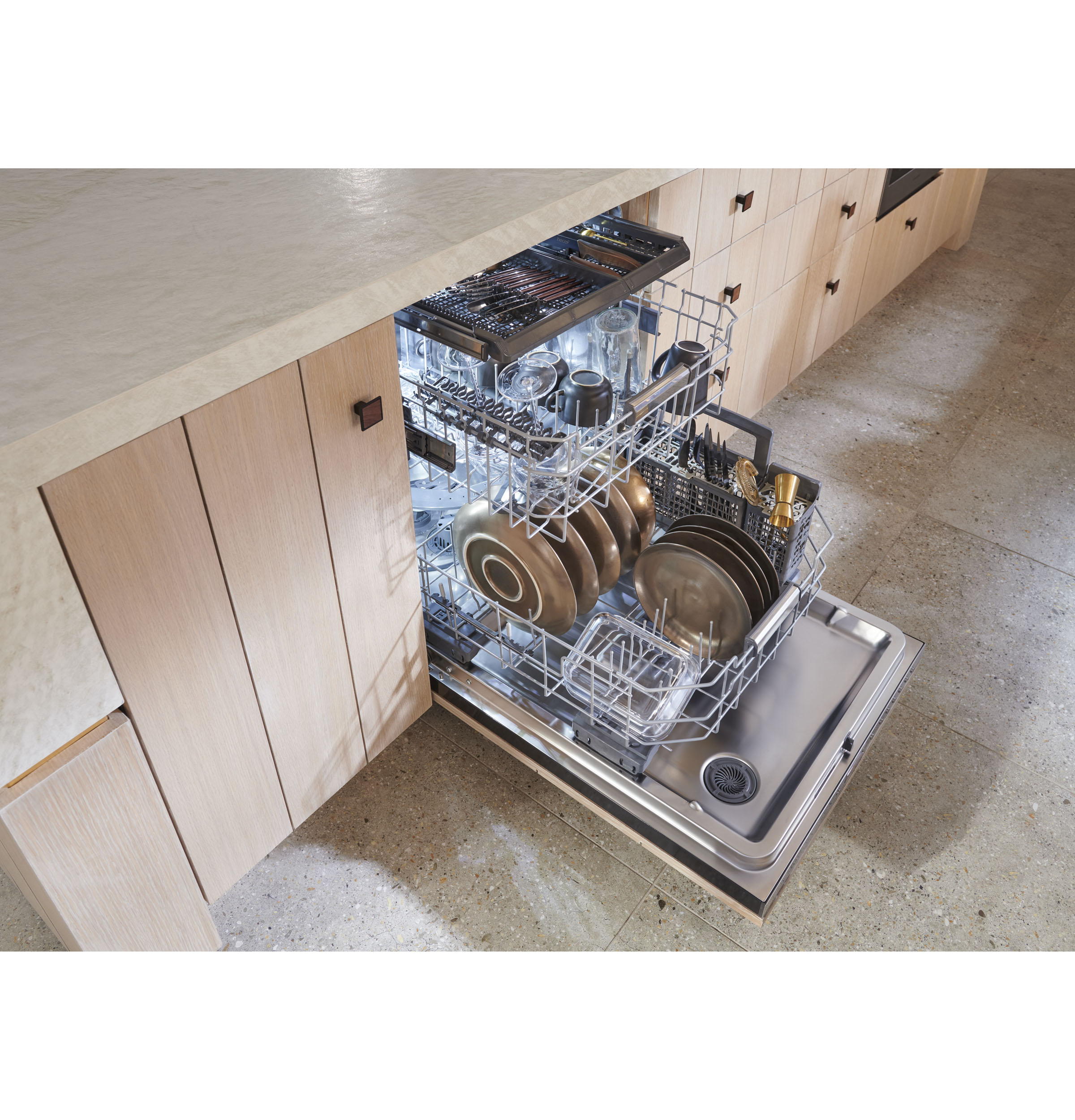Monogram 24" Panel-Ready Fully Integrated Dishwasher ZDT985SINII