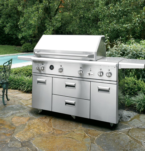GE 54" Outdoor Cooking Center with Integrated Side Burners ZGG542LCPSS