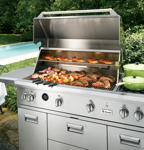GE 54" Outdoor Cooking Center with Integrated Side Burners ZGG542LCPSS