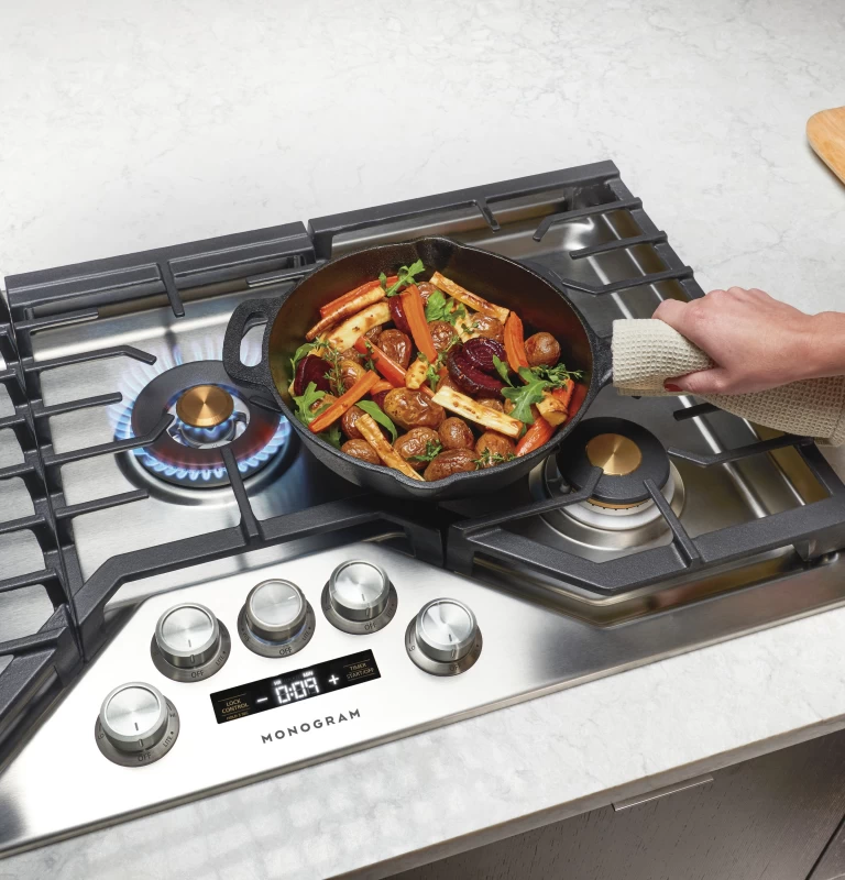 Monogram 36" Deep-Recessed Gas Cooktop ZGU36ESLSS