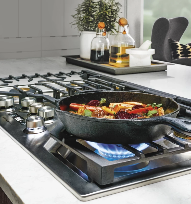 Monogram 36" Deep-Recessed Gas Cooktop ZGU36ESLSS