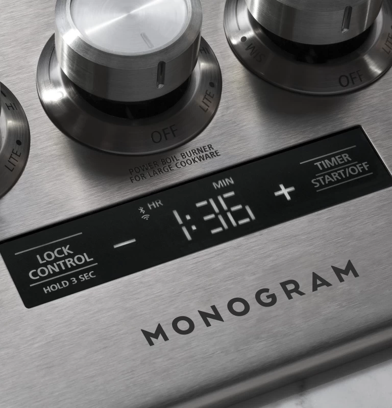Monogram 36" Deep-Recessed Gas Cooktop ZGU36ESLSS