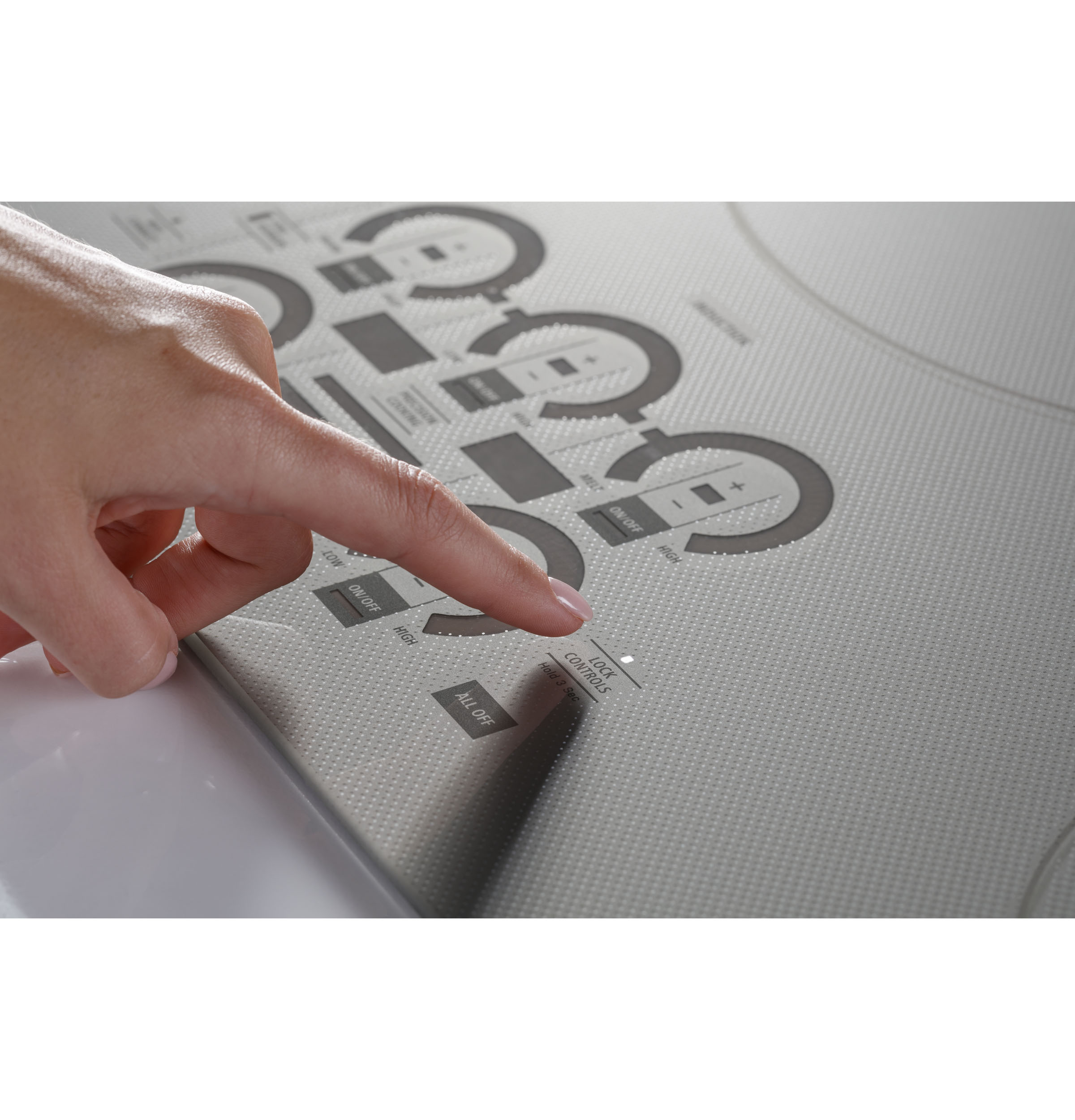 Monogram ENERGY STAR® 36" Induction Cooktop ZHU36RDTBB