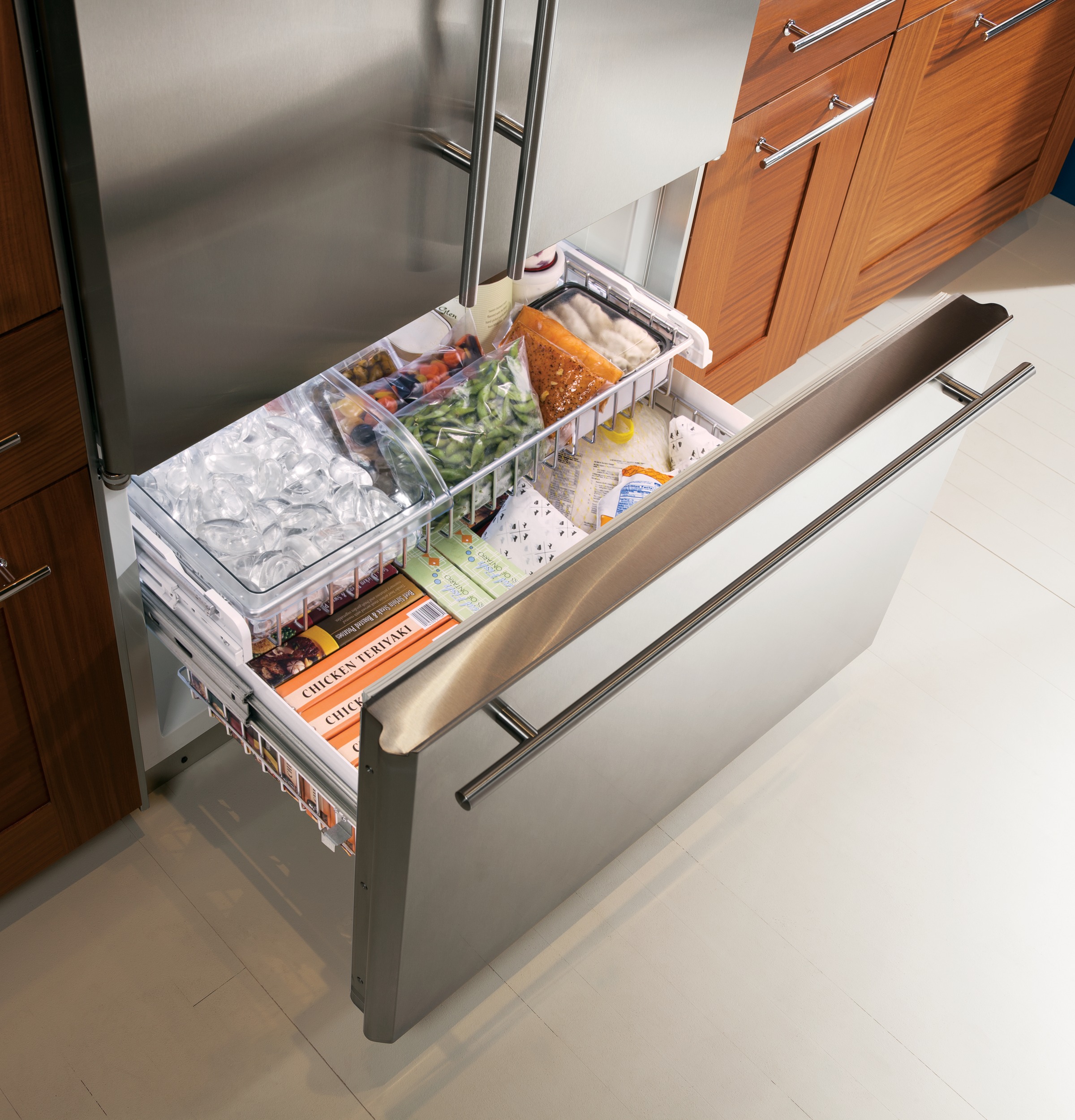 GE Monogram® 36" Built-In French-Door Refrigerator ZIPS360NZ