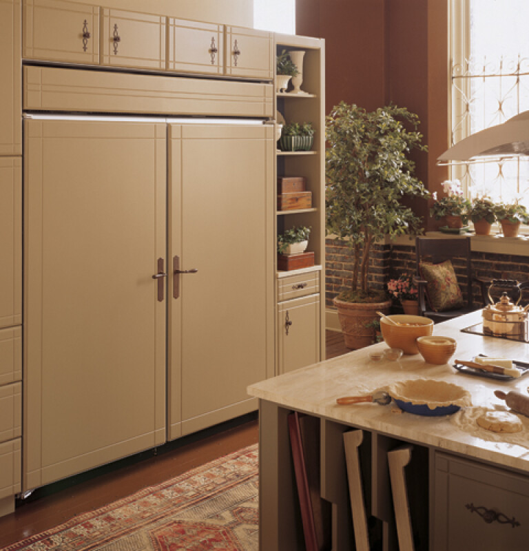 Monogram GE  36" Built-In All-Refrigerator Panel Ready ZIR36NMRH Picture 1