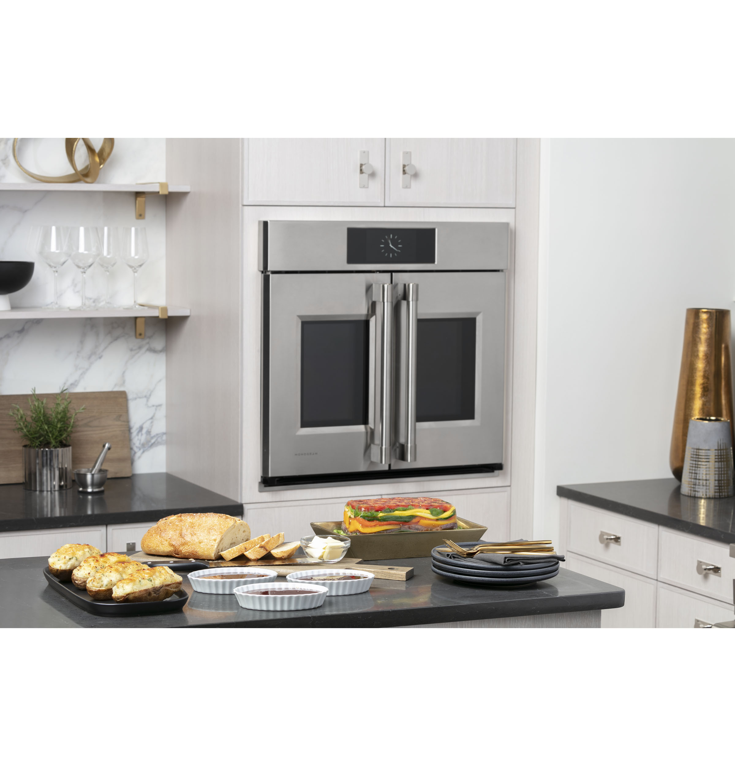 Monogram 30" Statement French-Door Double Wall Oven ZTDX1FPSNSS