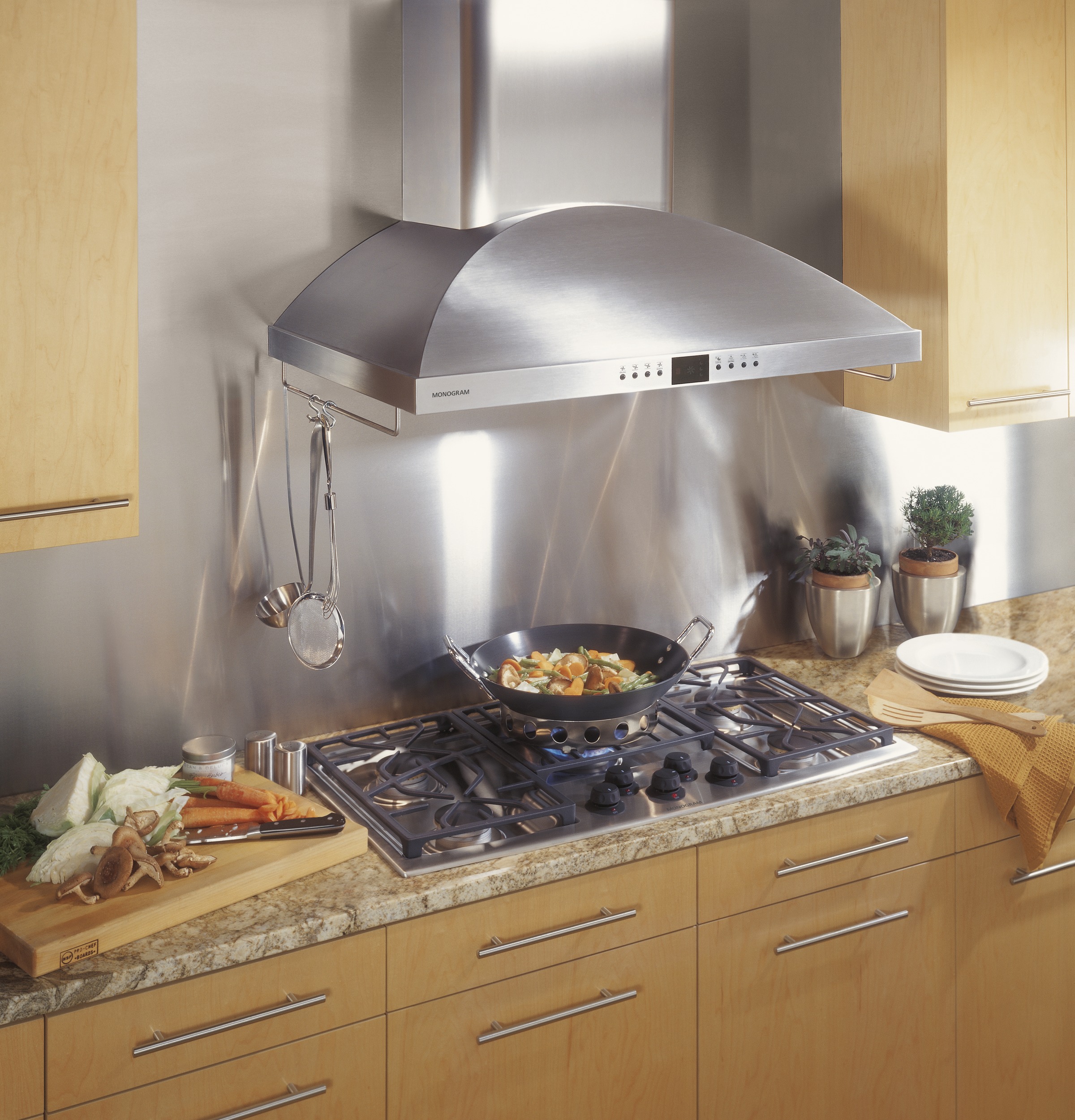 Monogram 36" Wall-Mounted Vent Hood ZV950SDSS