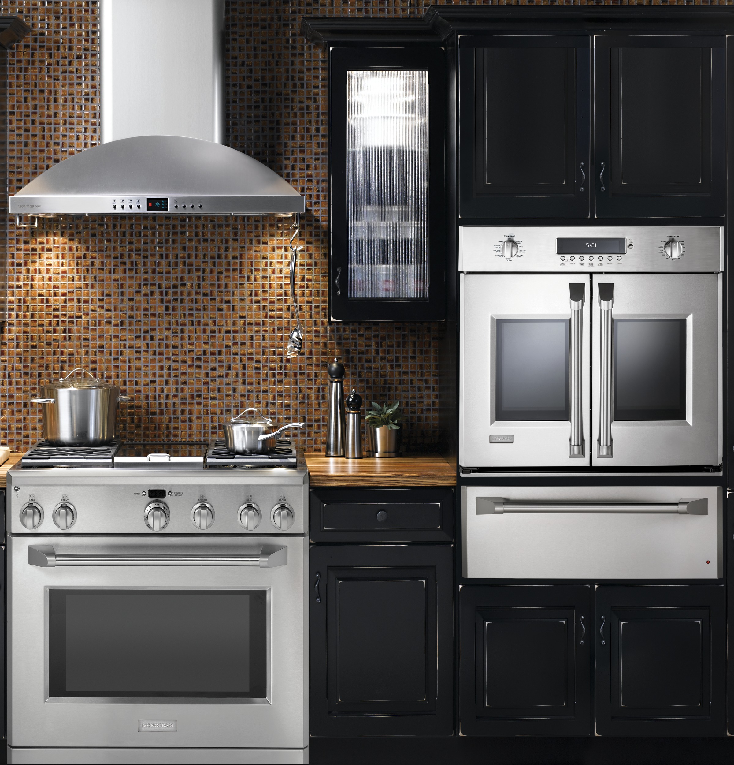 Monogram 36" Wall-Mounted Vent Hood ZV950SDSS